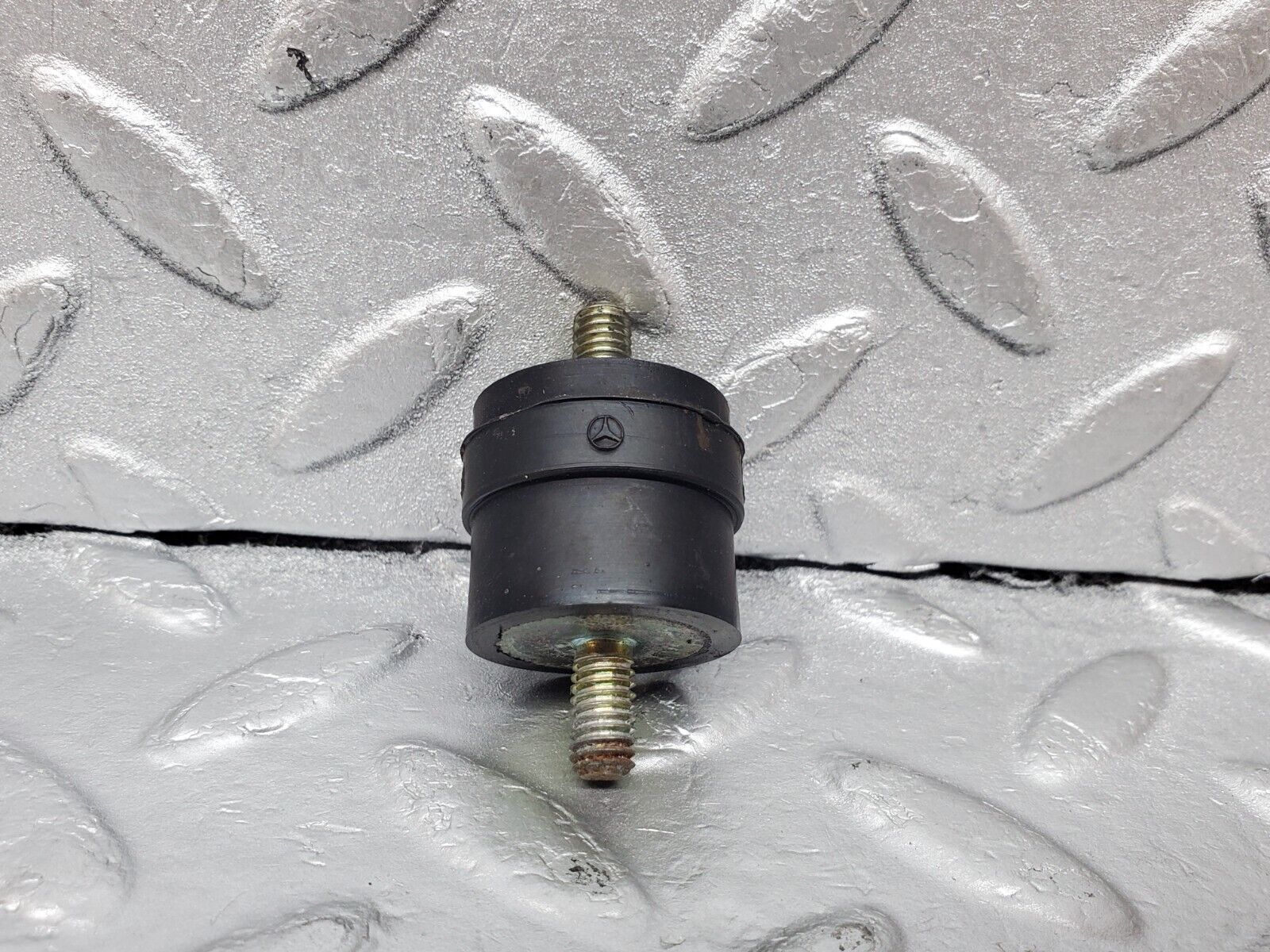 45267 Mercedes-Benz R129 300SL Coupe Air Filter Box Housing Holder 3x