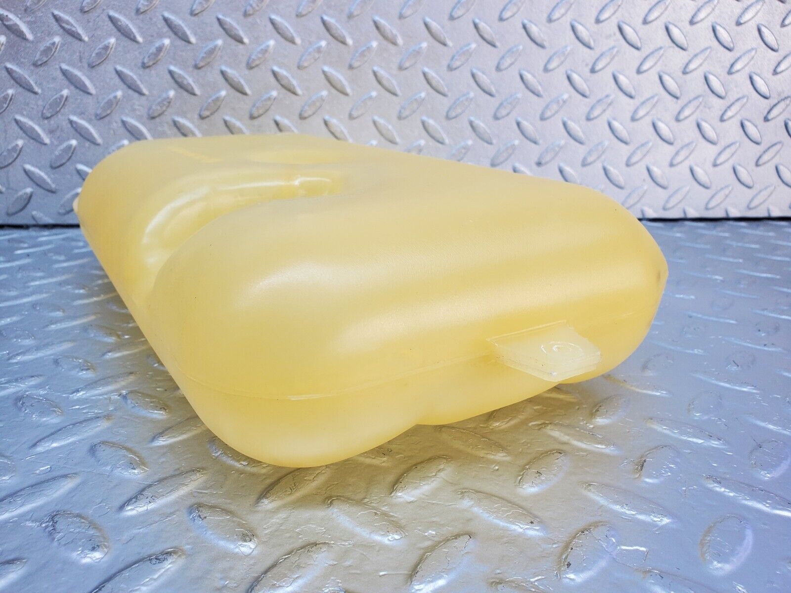 45565 Mercedes-Benz W126 420SE Coolant Expansion Tank 1265000549