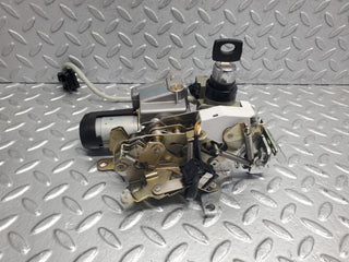 W124 Wagon trunk lock with key used OEM