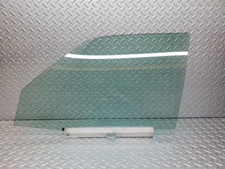 44620 Mercedes-Benz W124 220E Front Left Door Window Glass