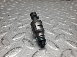 W124 Cabriolet fuel injector used OEM