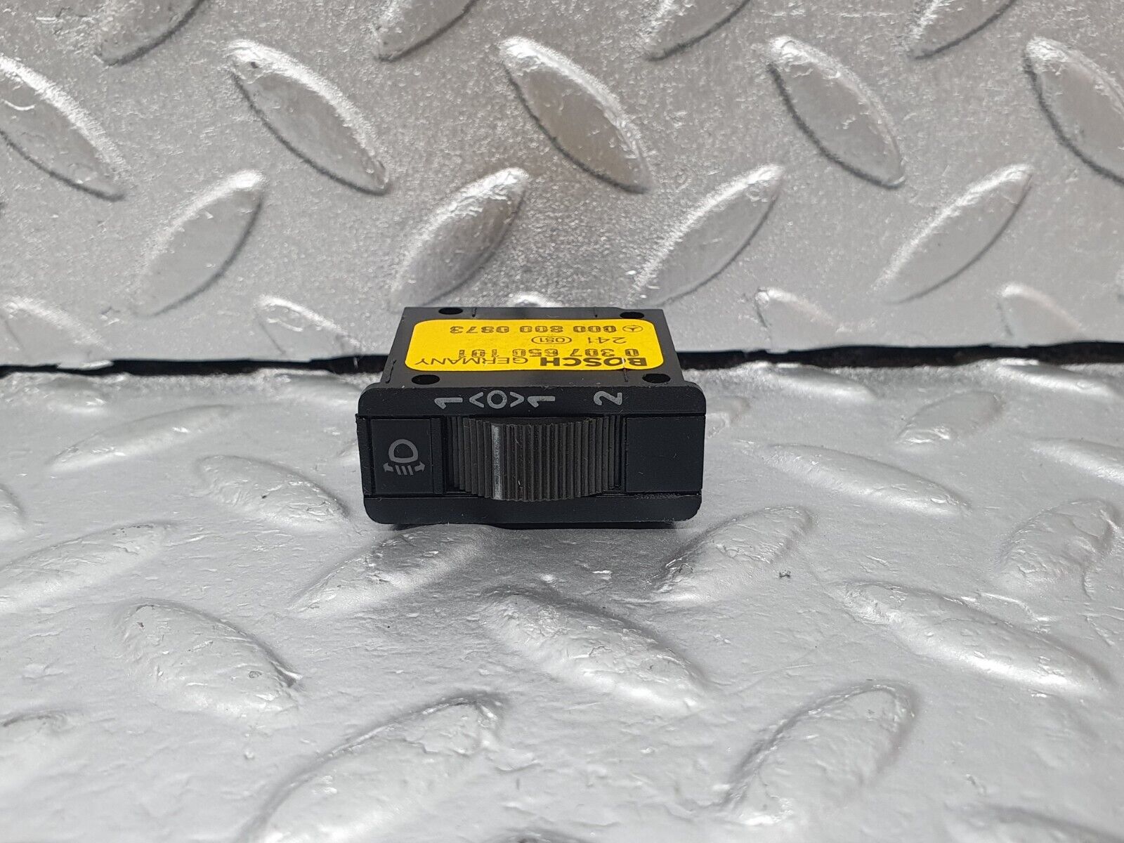 43657 Mercedes-Benz C126 380SEC Coupe Headlight Level Switch 0008000873 0307650101