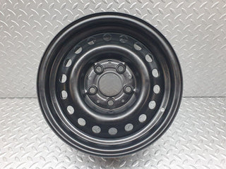 44242 Mercedes-Benz W123 280E Steel Wheel 6Jx14H2 ET30 1234001602