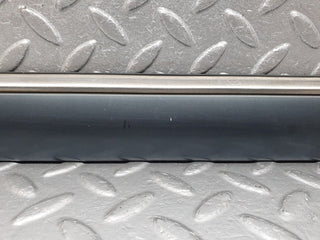 41805 Mercedes-Benz W202 C200 Front Left Door Centre Moulding Trim 2026909362