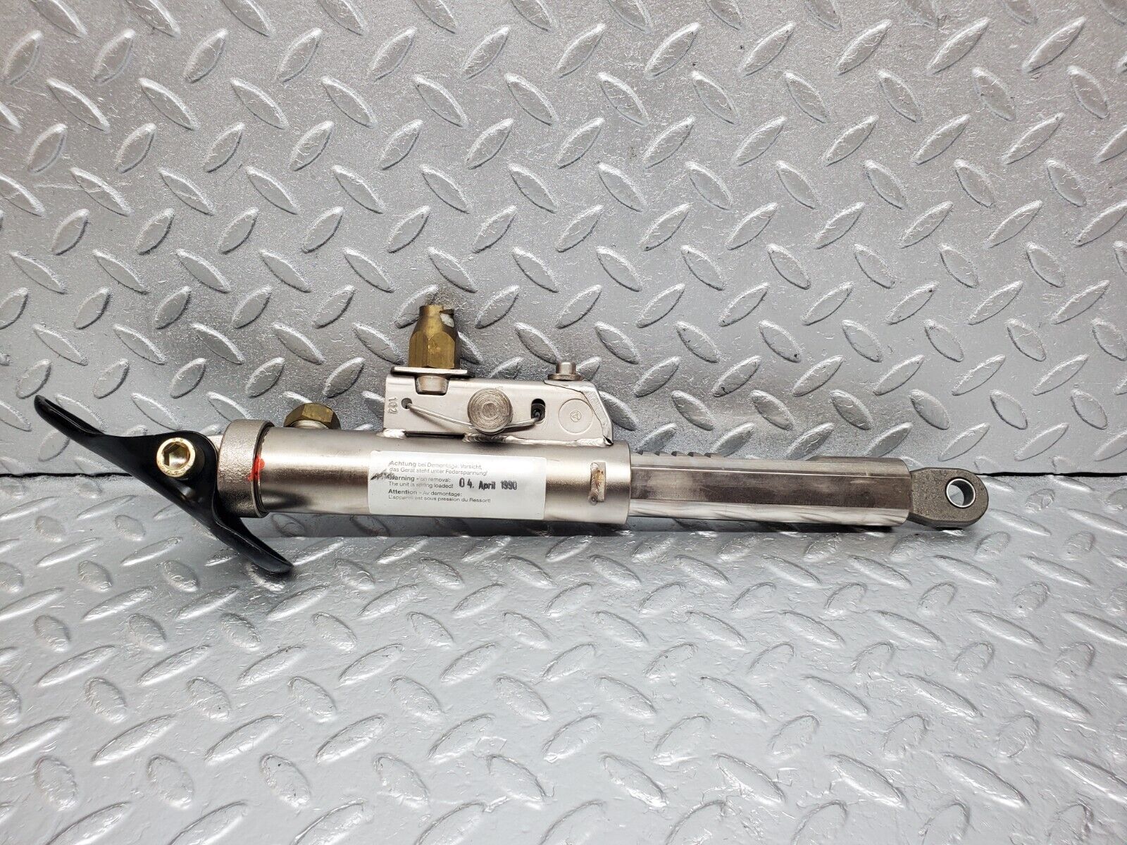 45273 Mercedes-Benz R129 300SL Coupe Roll Bar Hydraulic Cylinder Left 1298600335