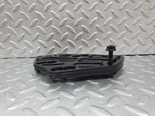 43551 Mercedes-Benz C126 380SEC Coupe Power Steering Pump Bracket 1174661141