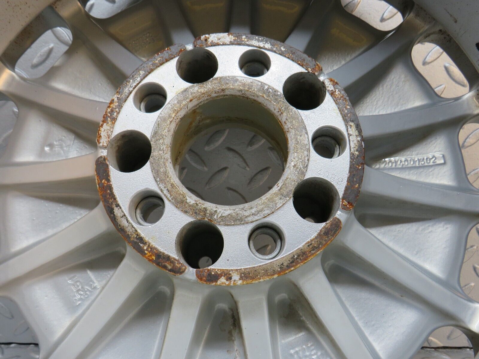 39529 Mercedes-Benz R107 Alloy Wheel 7Jx15H2 ET44 2014001302