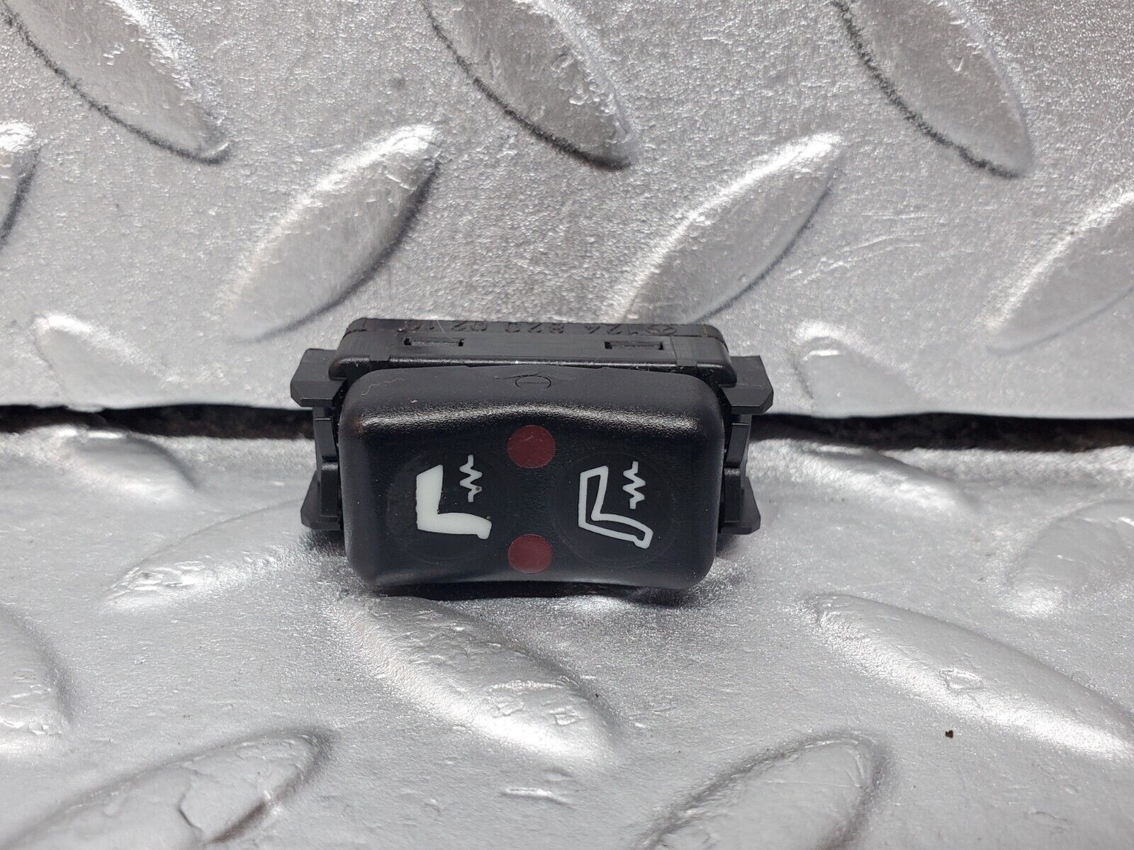45666 Mercedes-Benz W126 420SE Heated Seat Switch 1248200210