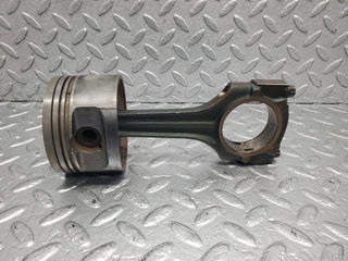 W124 Cabriolet piston with connecting rod used OEM