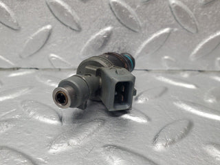 W124 fuel injector used OEM