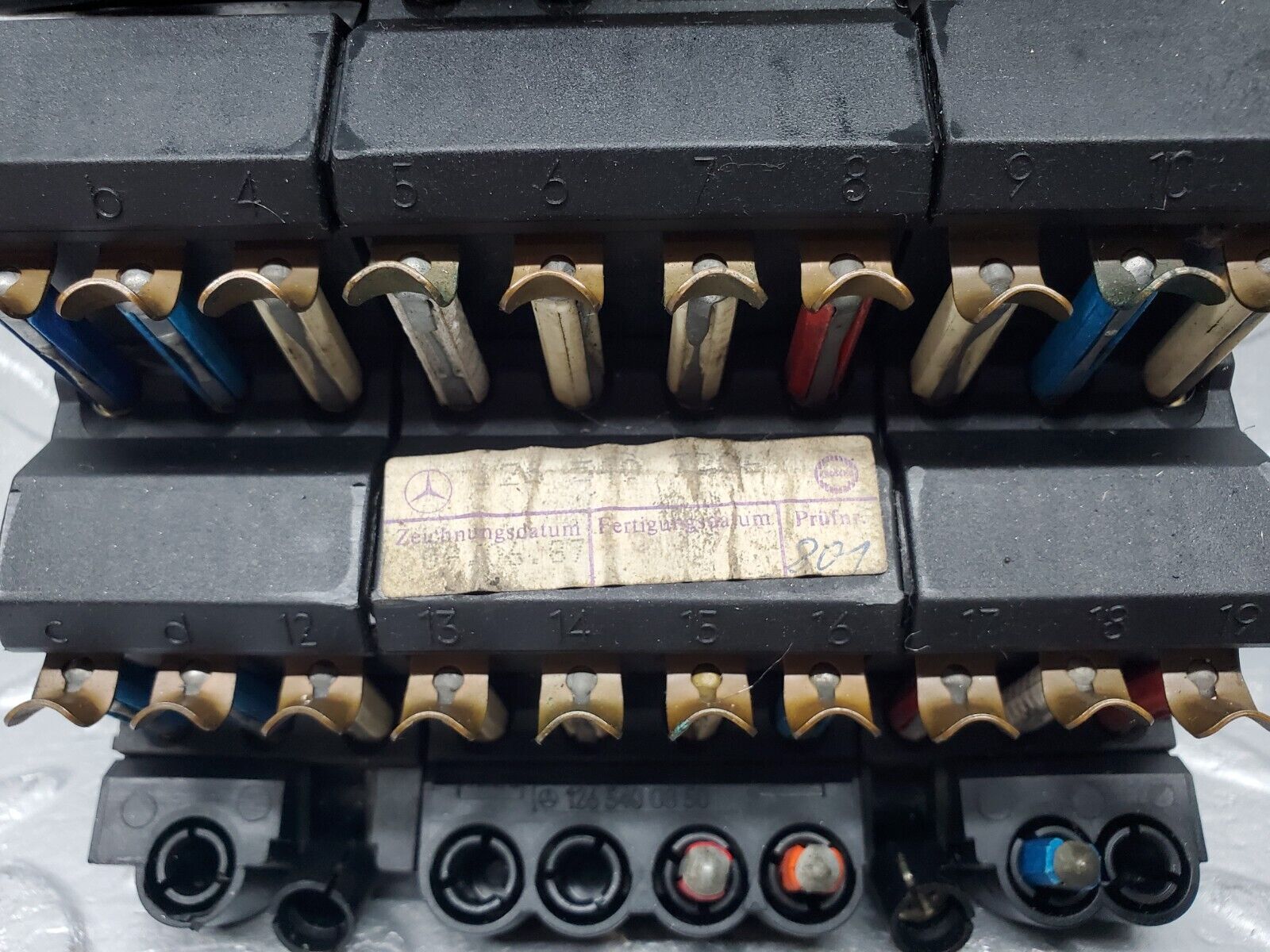 45836 Mercedes-Benz W126 420SE Fuse Box 1265454140 1265407206