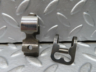 R107 SL valve rocker arm with retaining spring used OEM