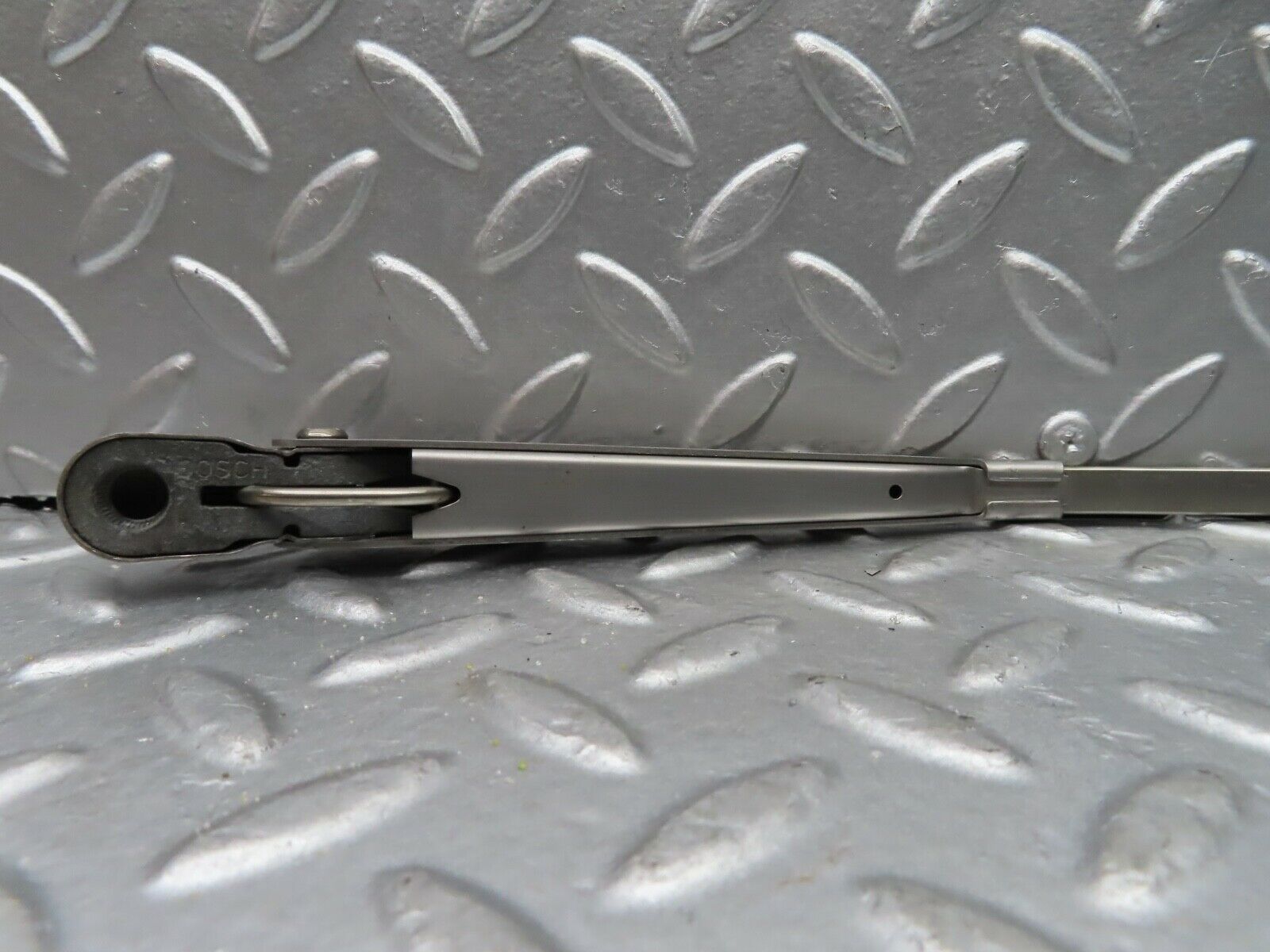 20556 Mercedes-Benz R107 450SL Wiper Arm Bosch Right Side