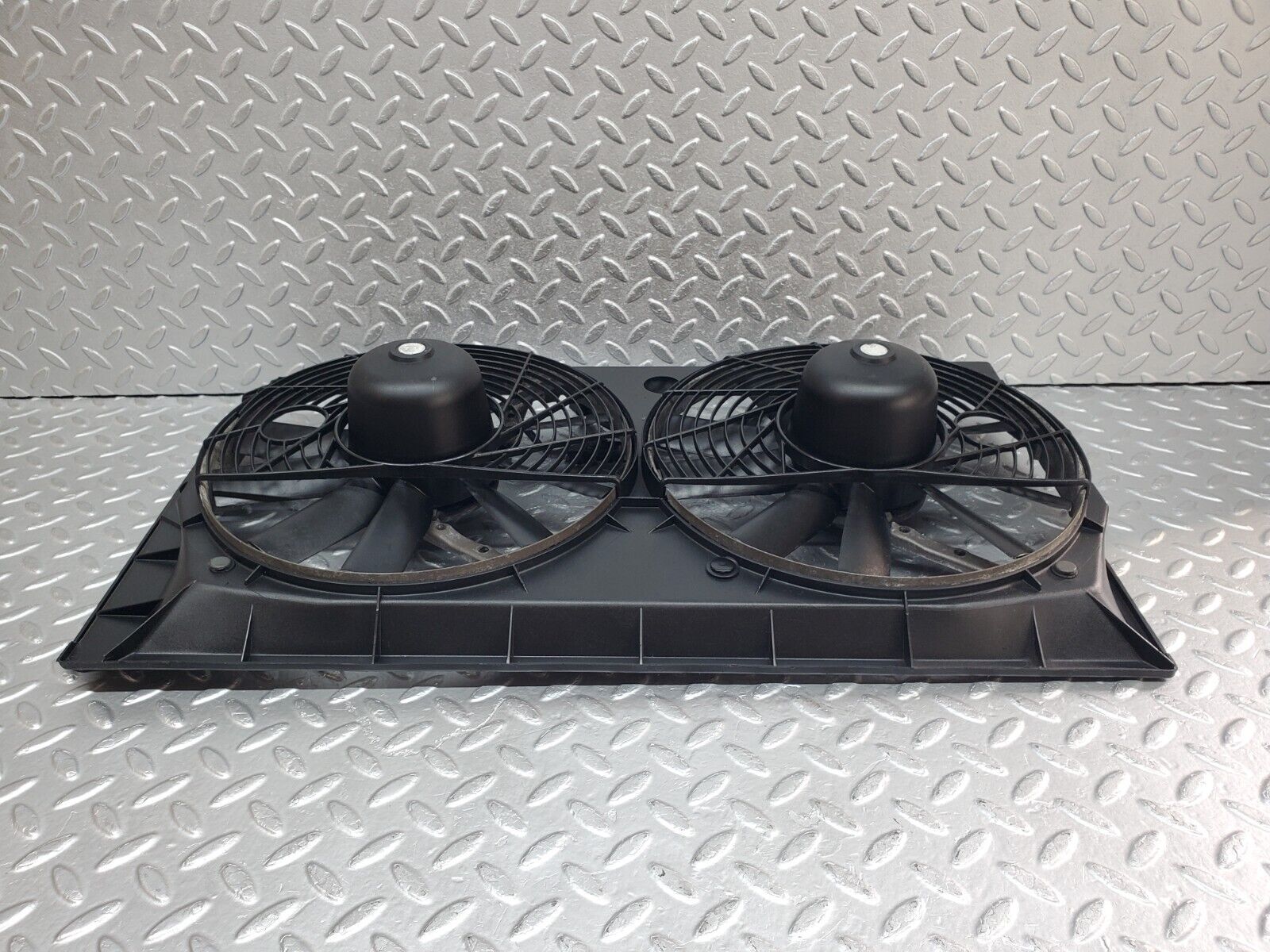 45176 Mercedes-Benz R129 300SL Coupe Radiator Cooling Fan 1295050555 1295409908