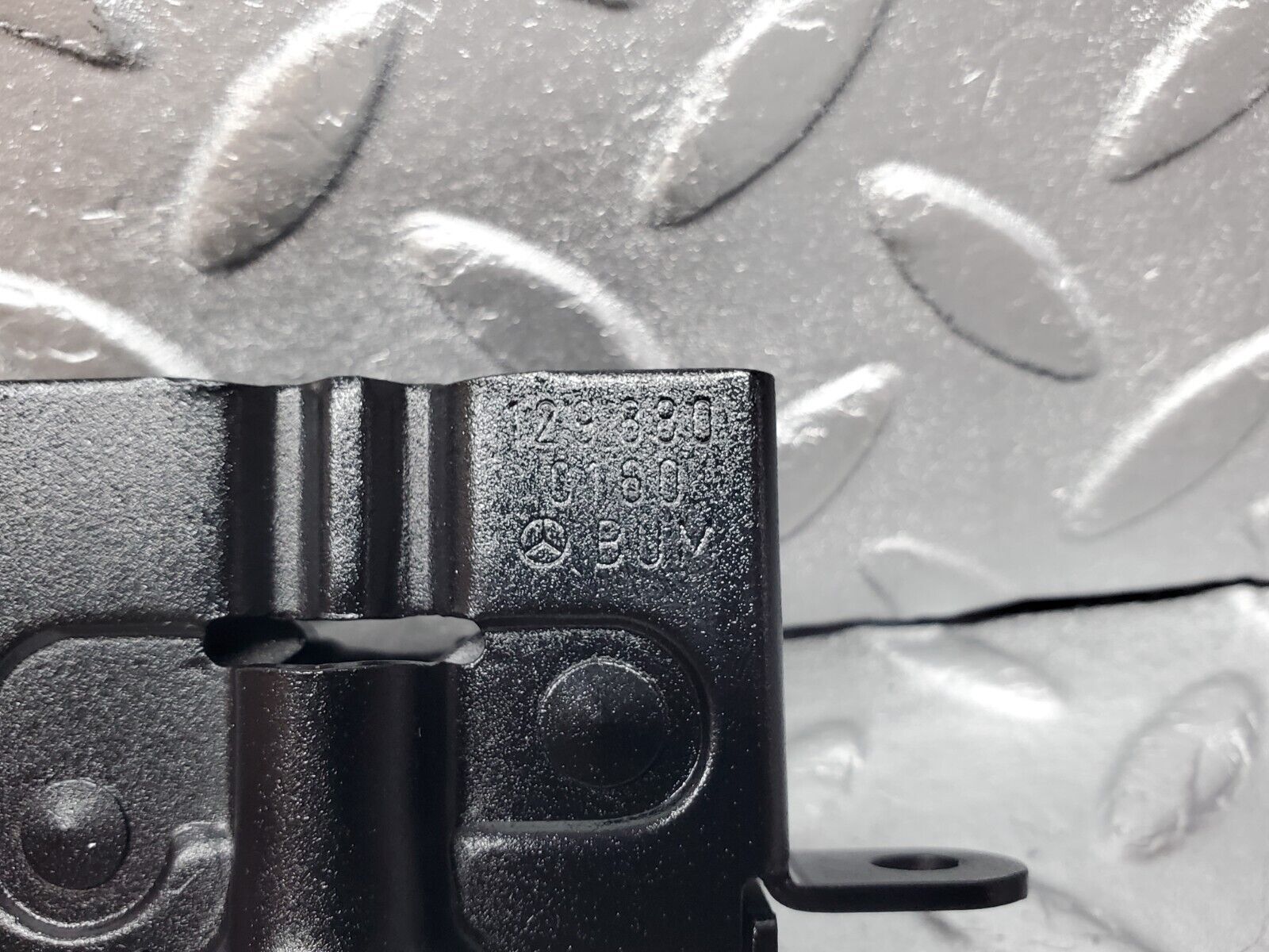 45213 Mercedes-Benz R129 300SL Coupe Bonnet Lock Latch 1298800160