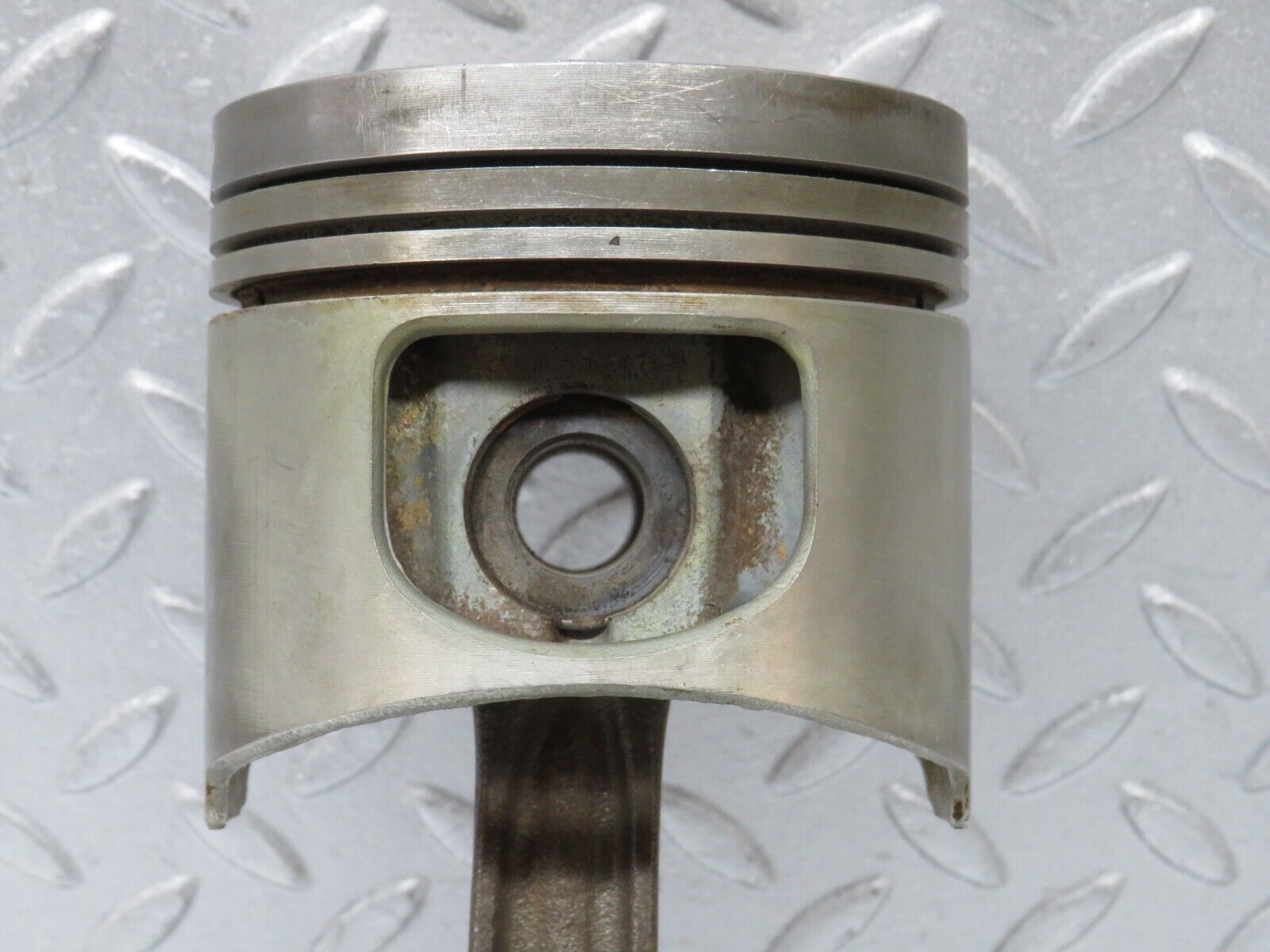 39304 Mercedes-Benz R107 500SL Piston With Connecting Rod 96,515mm