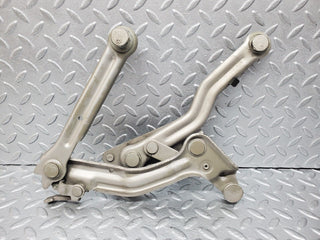 45796 Mercedes-Benz W126 420SE Bonnet Hinge Right Side