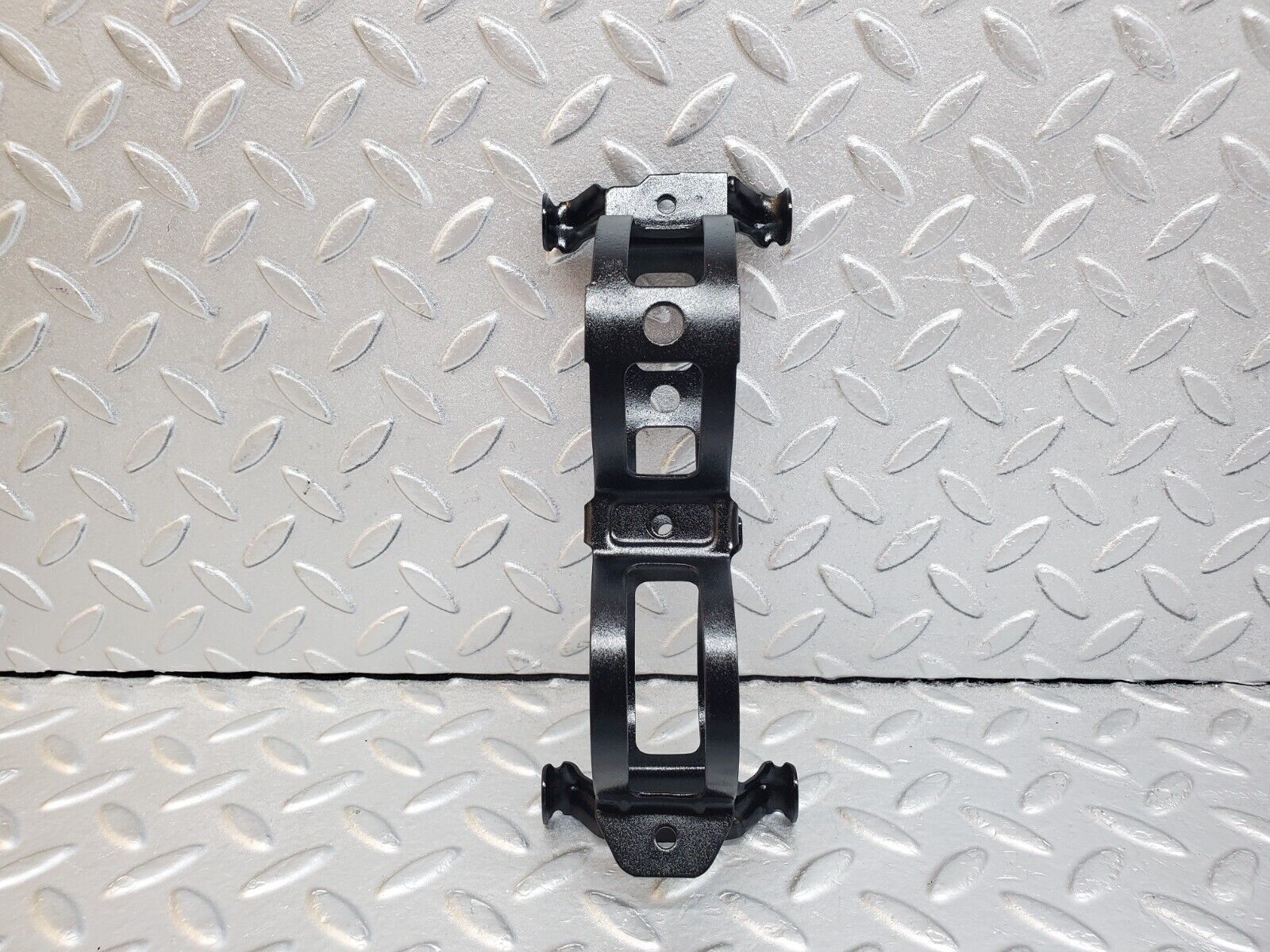 44728 Mercedes-Benz W124 220E Fuel Pump Fuel Filter Bracket Holder
