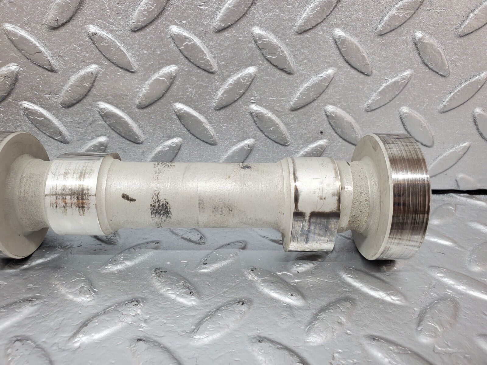 45432 Mercedes-Benz 280E M110.988 Camshaft Exhaust Side 11078