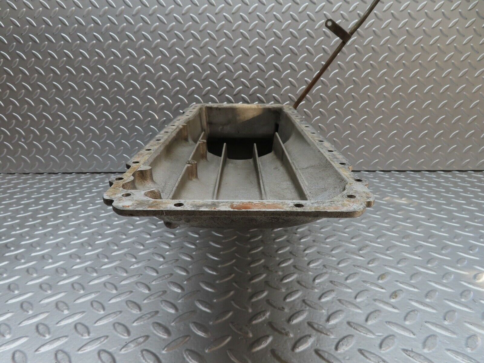 20756 Mercedes-Benz R107 450SL Oil Pan Oil Sump 1170100013