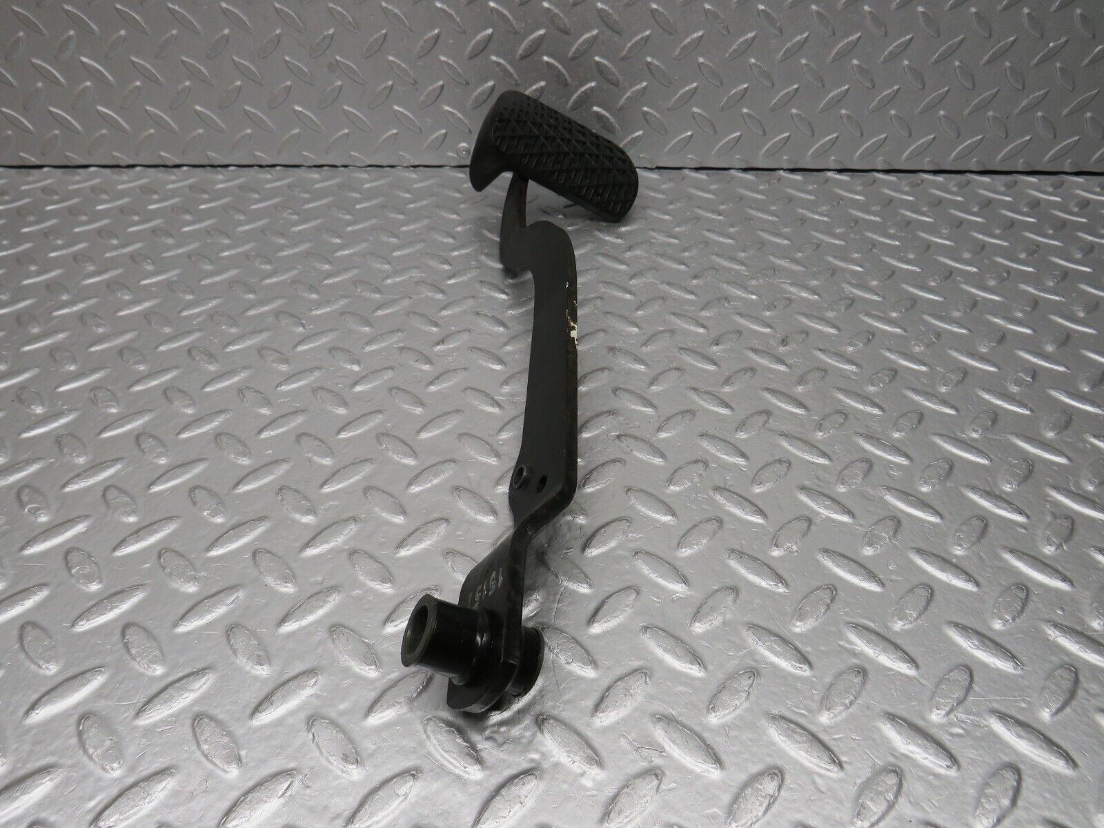 39140 Mercedes-Benz R107 500SL Brake Pedal With Rubber 1232910082