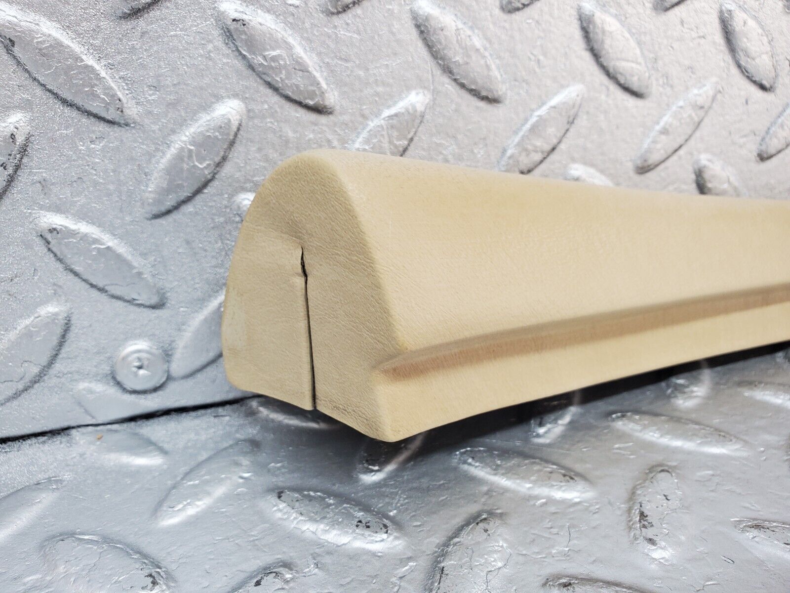 45603 Mercedes-Benz W126 420SE Front Right Door Interior Trim Beige