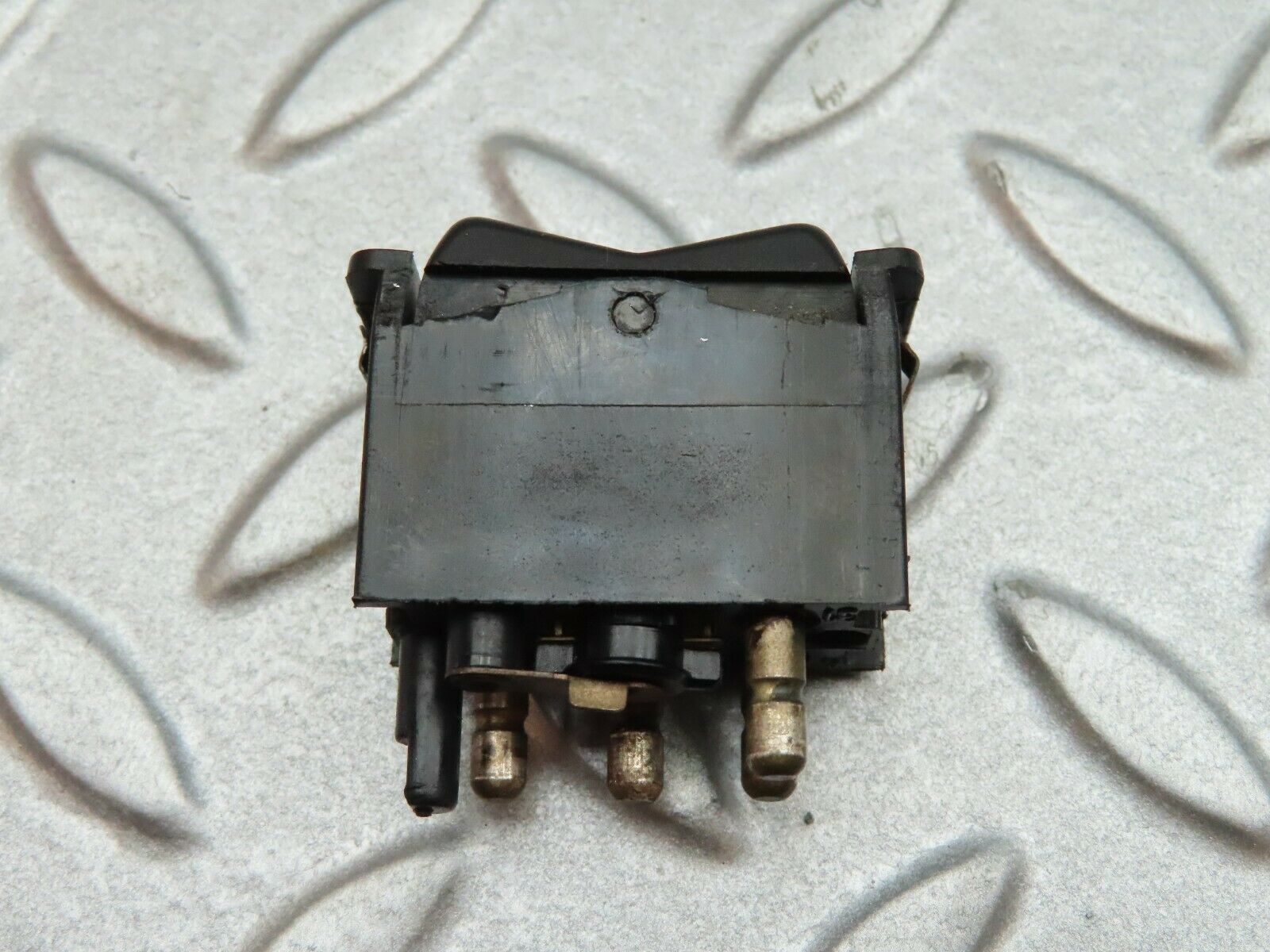 4968 Mercedes-Benz R107 350SL Rear Heated Window Switch 0008206010