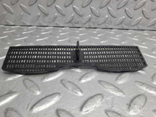 W124 Wagon windscreen water drain grill used OEM