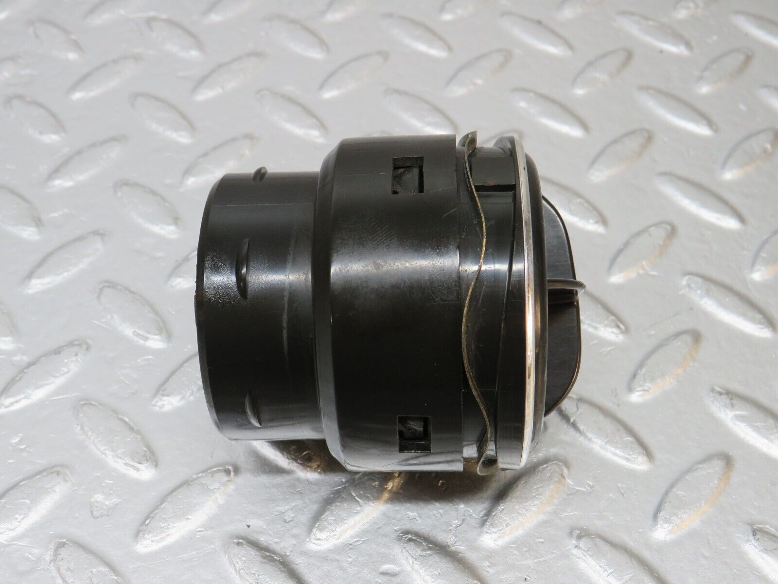 39819 Mercedes-Benz R107 350SL Dashboard Air Vent