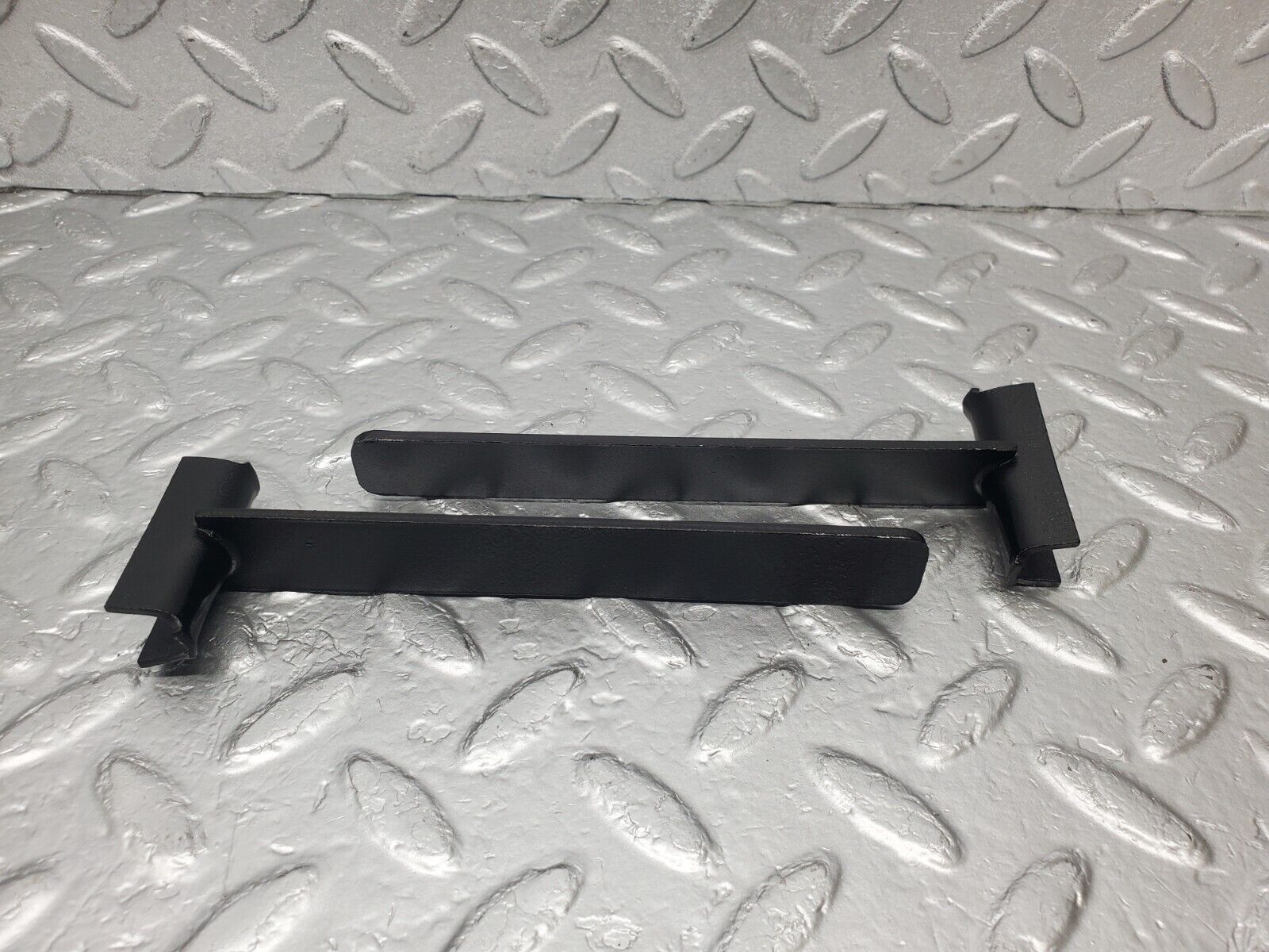 46131 Mercedes-Benz W105 PONTON Trunk Lid Hinge Spring