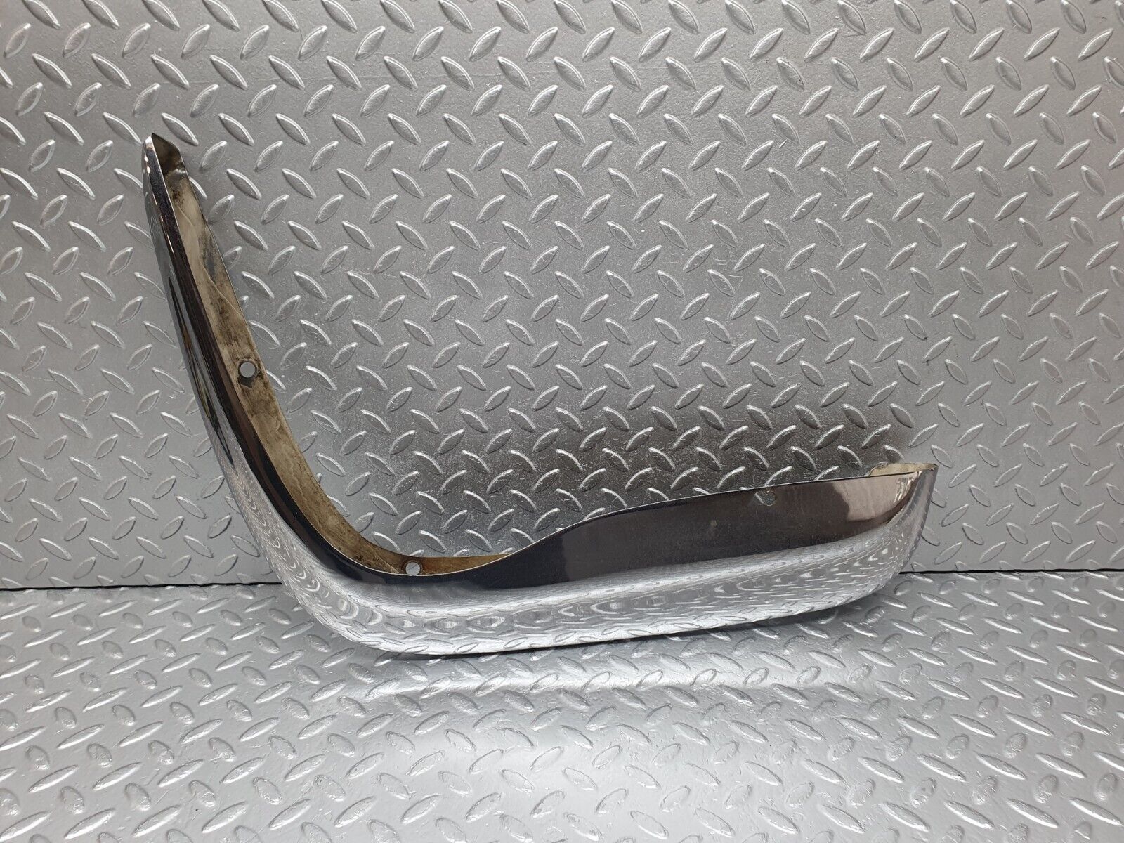43399 Mercedes-Benz W108 280SE Front Right Upper Bumper Chrome