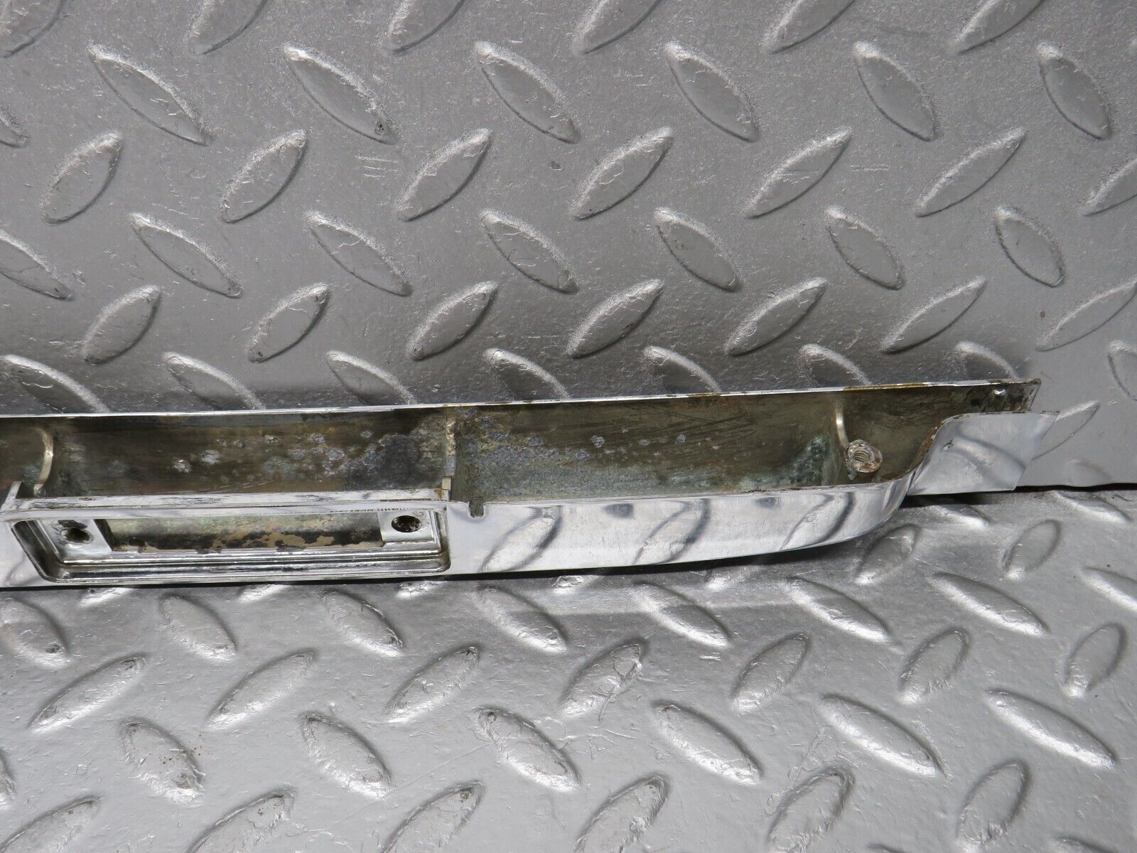 39142 Mercedes-Benz R107 500SL Trunk Chrome Handle Trim