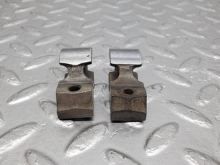 W123 valve rocker arm with retaining spring used OEM