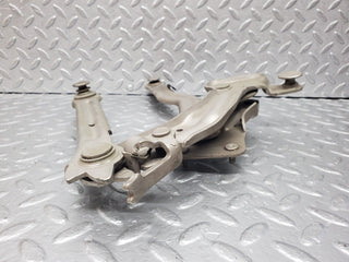 45796 Mercedes-Benz W126 420SE Bonnet Hinge Right Side