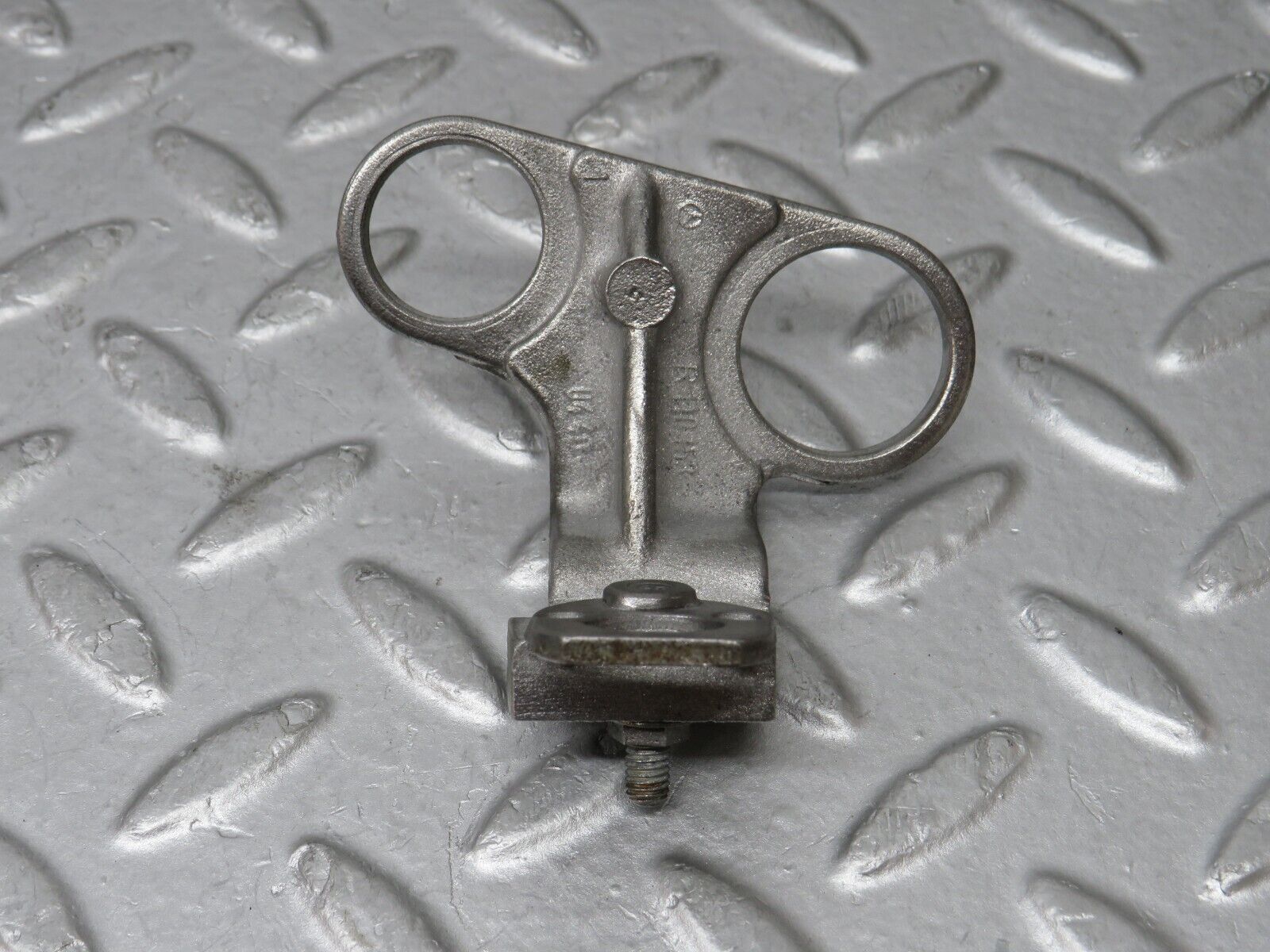 35467 Mercedes-Benz R107 280SL Crankshaft Sensor Holder Bracket 1101530440