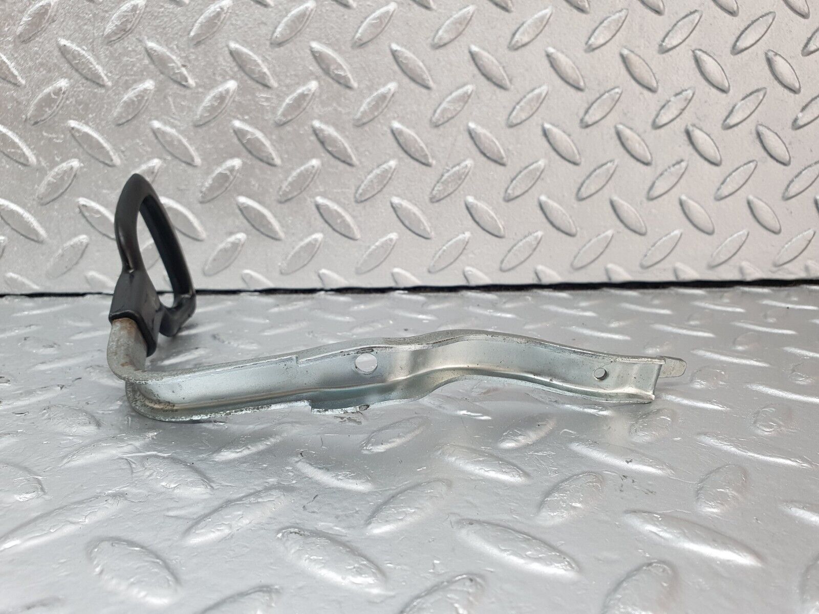 44042 Mercedes-Benz C123 230CE Coupe Front Right Seat Side Height Adjust Handle