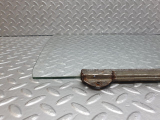 43218 Mercedes-Benz W108 280SE Front Right Door Window Glass