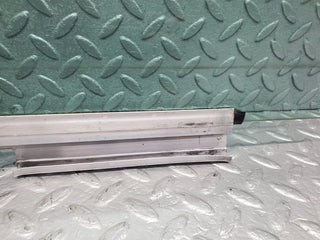 W124 front right door window glass used OEM