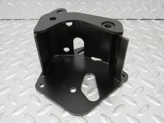 32983 Mercedes-Benz C107 R107 350 V8 Power Steering Pump Bracket