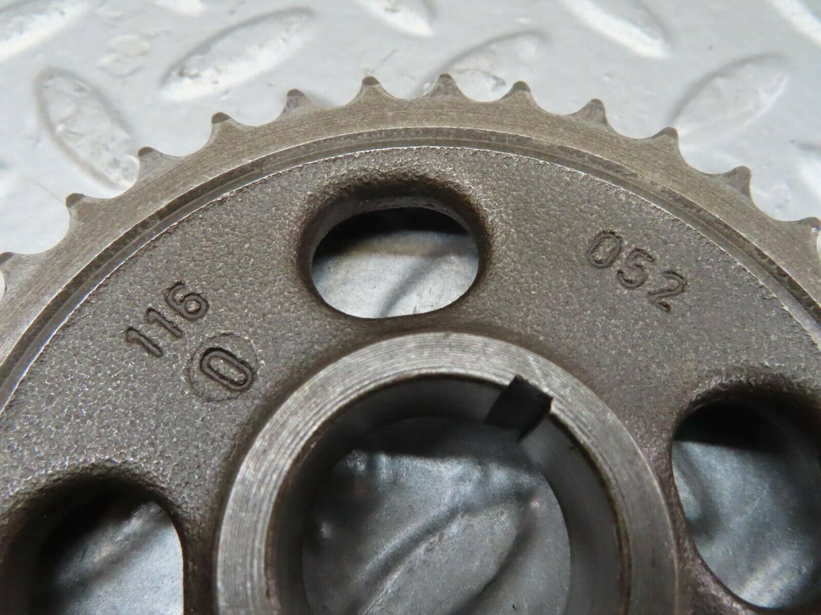 15668 Mercedes-Benz R107 450SL Camshaft Timing Gear 1160520601