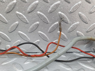 43693 Mercedes-Benz C126 380SEC Coupe Ignition Control Unit Cable 09961812