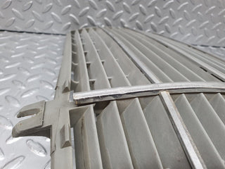 44103 Mercedes-Benz C123 230CE Coupe Bonnet Grill