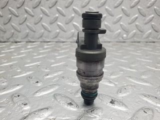 W124 Cabriolet fuel injector used OEM