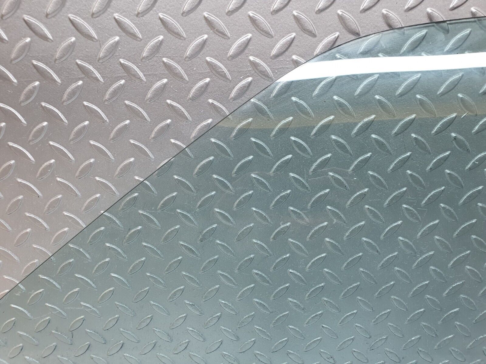 43758 Mercedes-Benz C126 380SEC Coupe Rear Right Window Glass