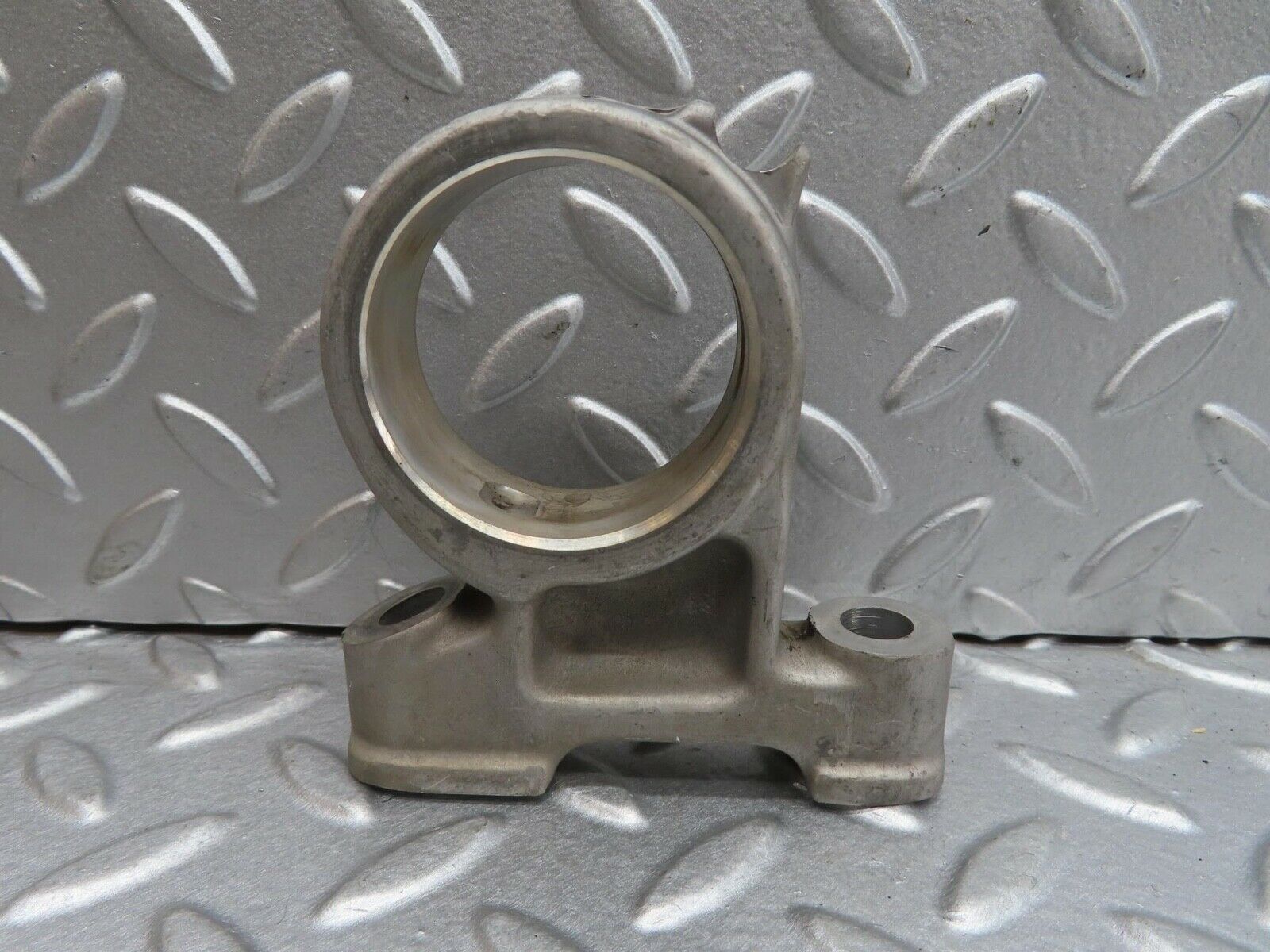 13732 Mercedes-Benz R107 450SL Camshaft Tower Bearing 1160512712