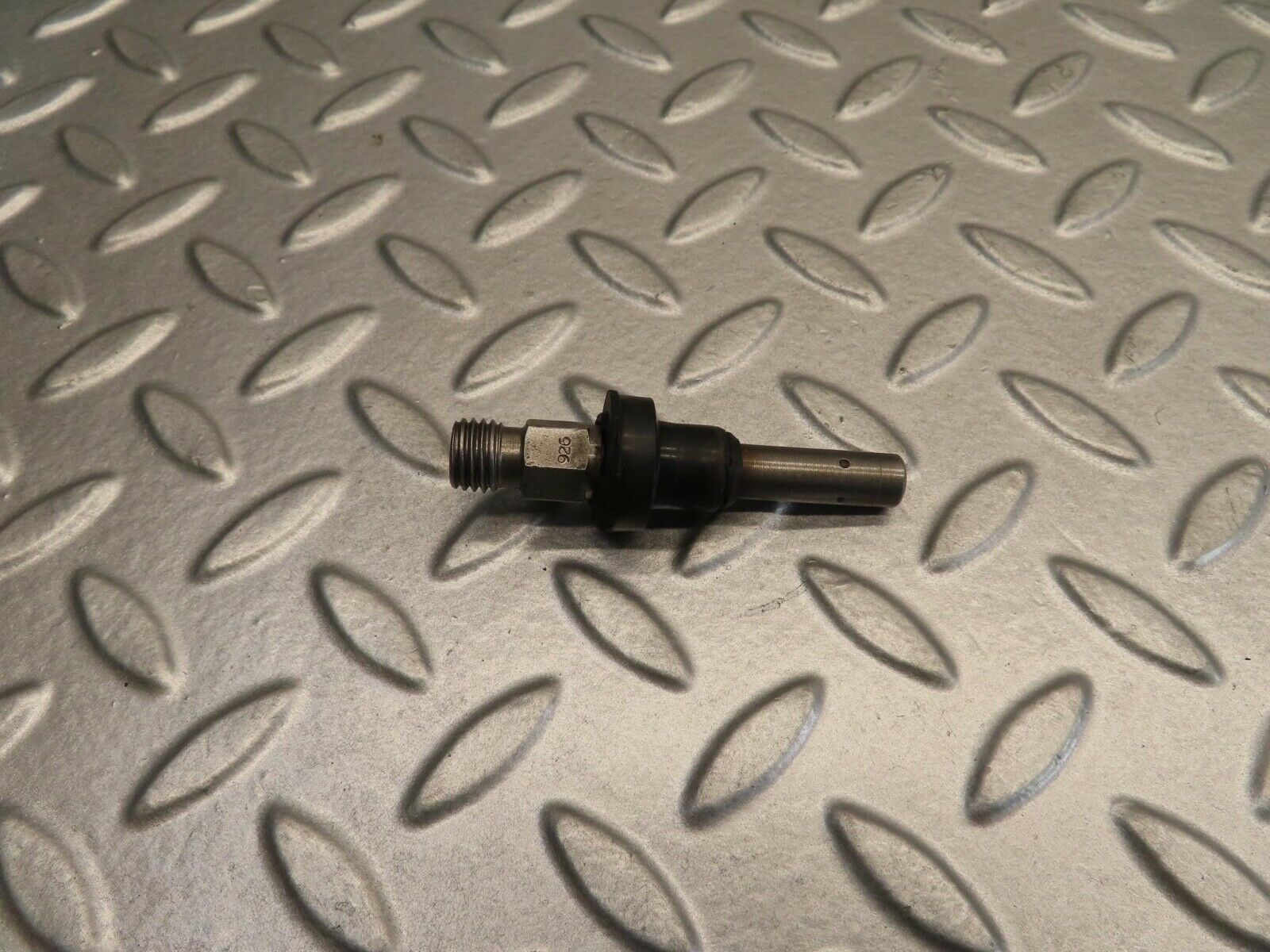 11733 Mercedes-Benz R107 450SL Fuel Injector Bosch