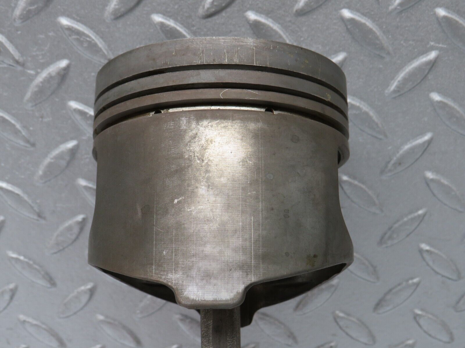 39307 Mercedes-Benz R107 500SL Piston With Connecting Rod 96,51mm