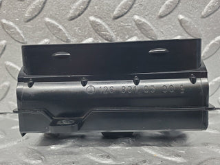 45965 Mercedes-Benz W126 420SE Dashboard Air Vent Left Side 1268310530