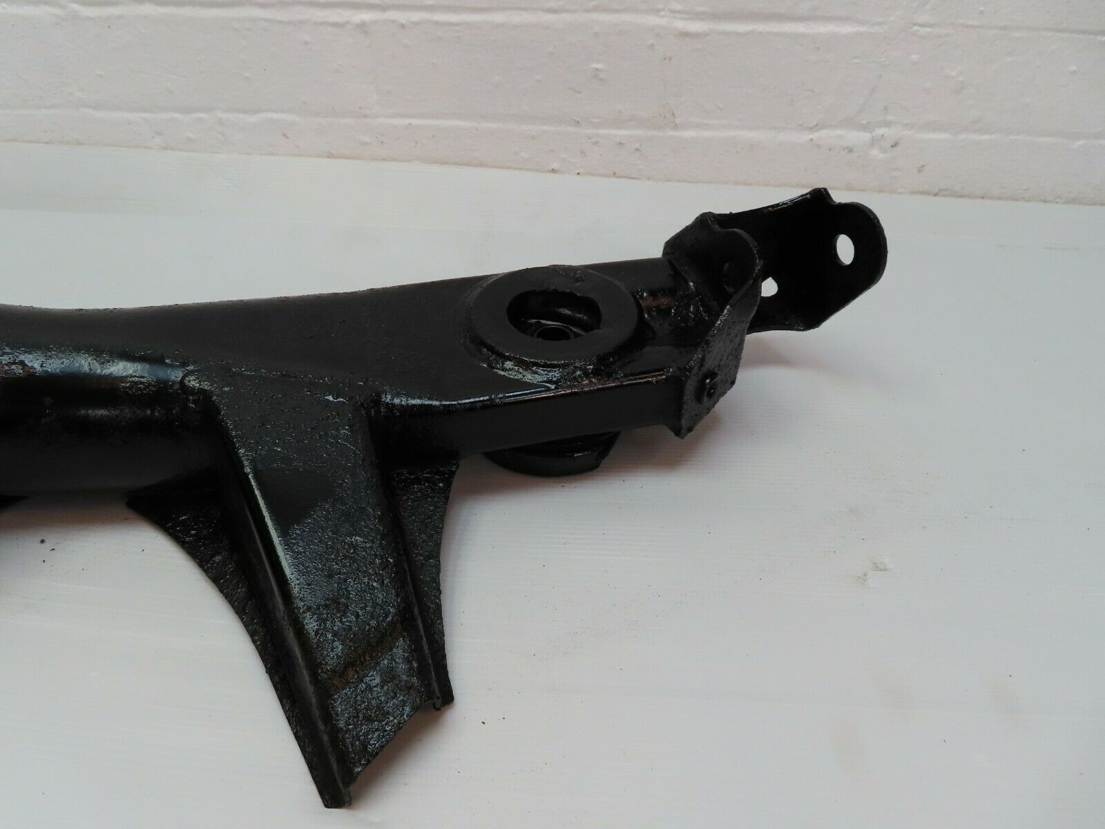 5508 Mercedes-Benz R107 350SL Rear Subframe Axle Carrier