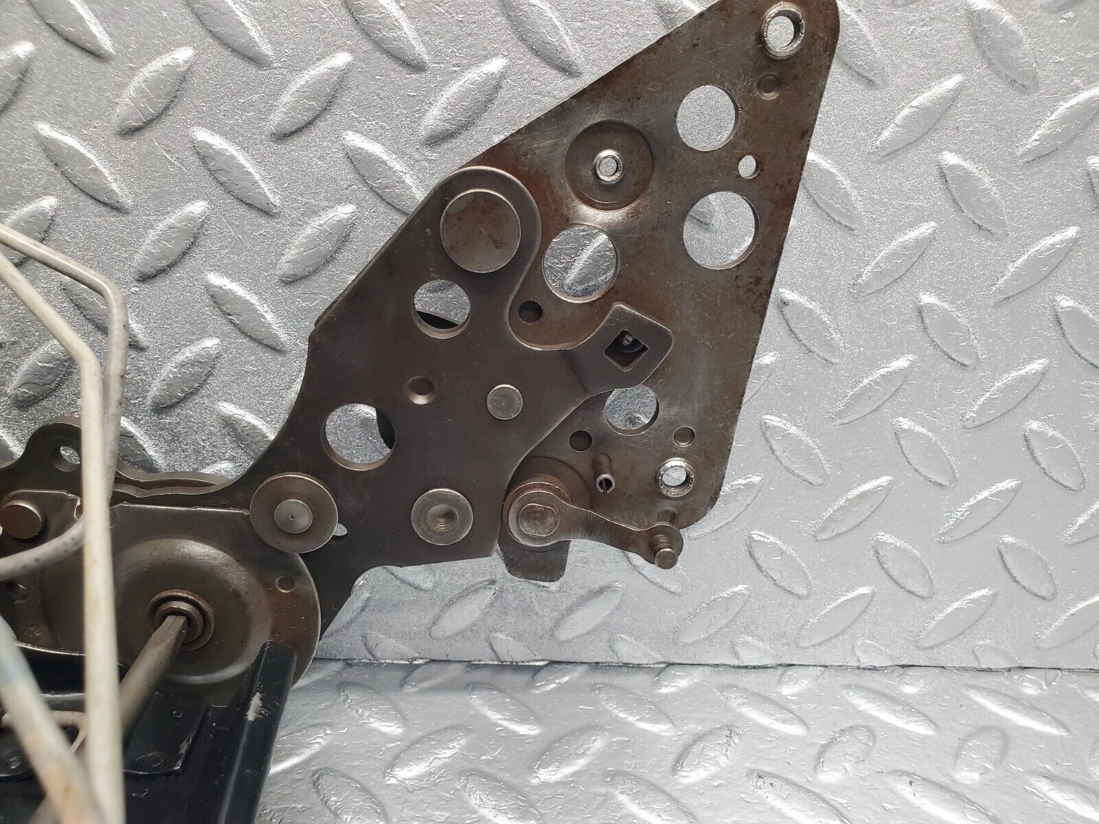 44096509